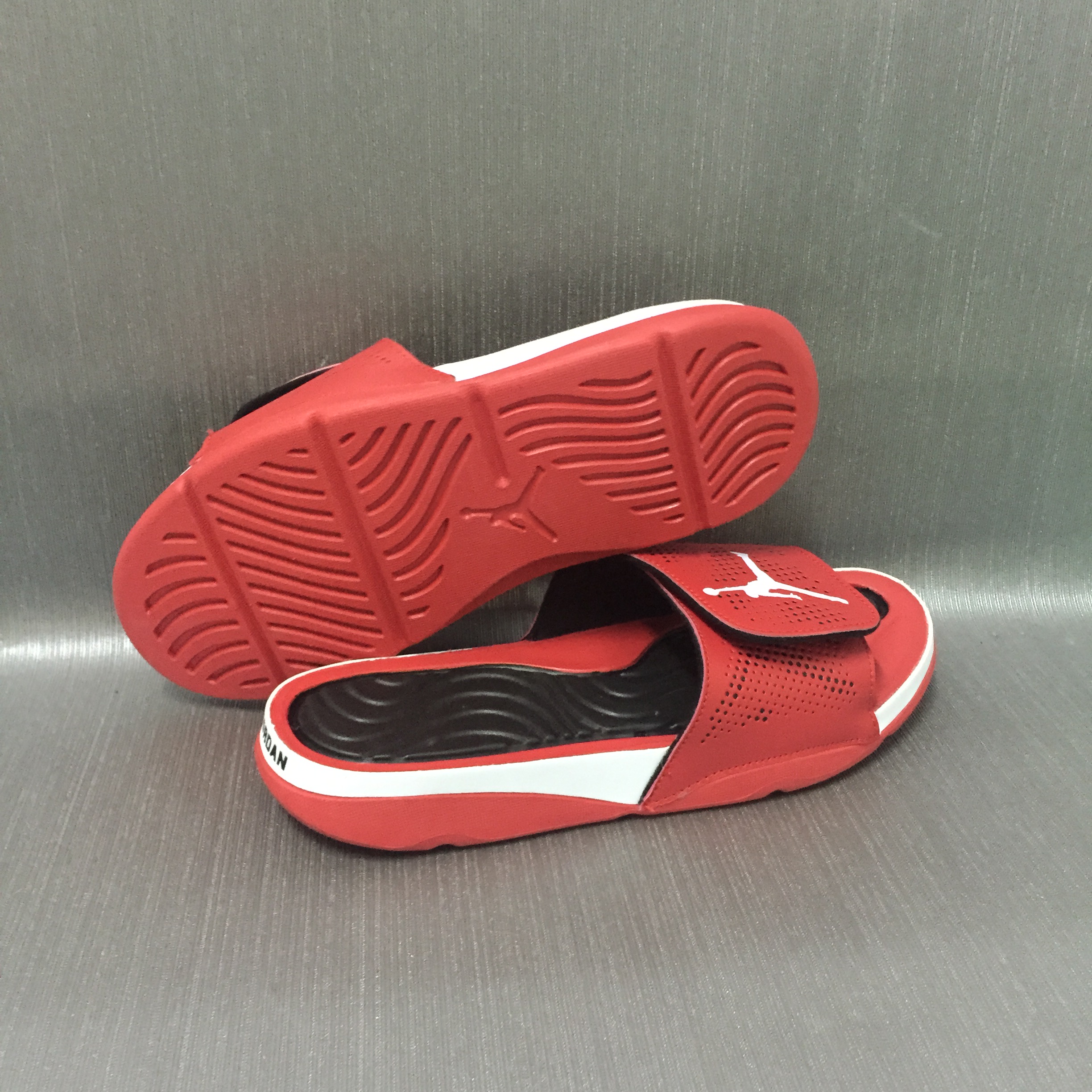 Jordans 4 Massage Hydro Red Black White Sandle