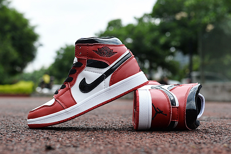 2016 Jordan 1 Retro Chicago Red Black White Shoes For Kids - Click Image to Close