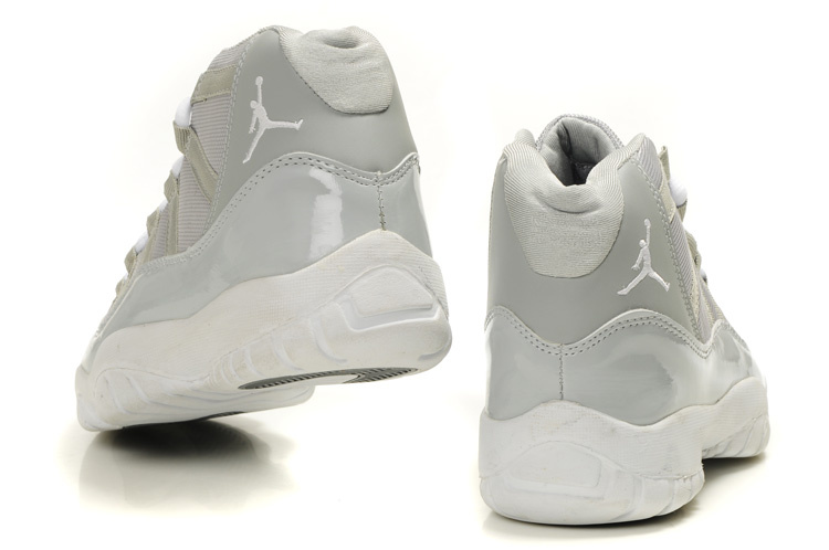 Air Jordan Retro 11 Grey White