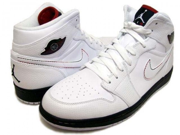 Authentic Air Jordan 1 Retro White Black Classic Green Varsity Red Shoes - Click Image to Close