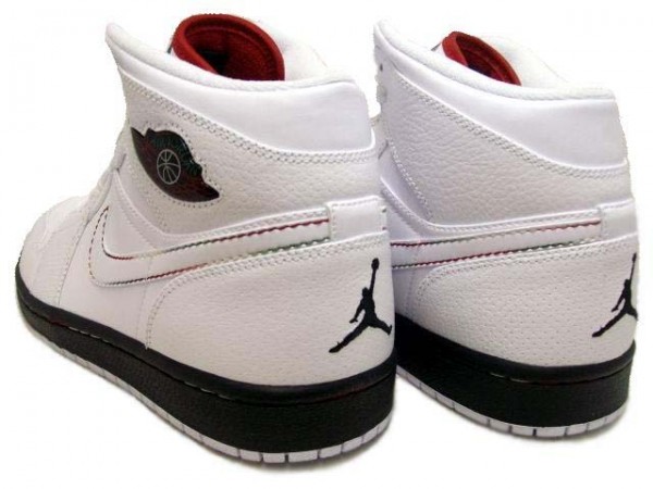 Authentic Air Jordan 1 Retro White Black Classic Green Varsity Red Shoes - Click Image to Close